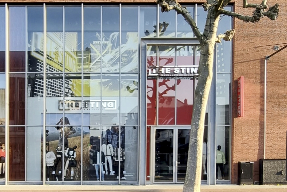 Store Image