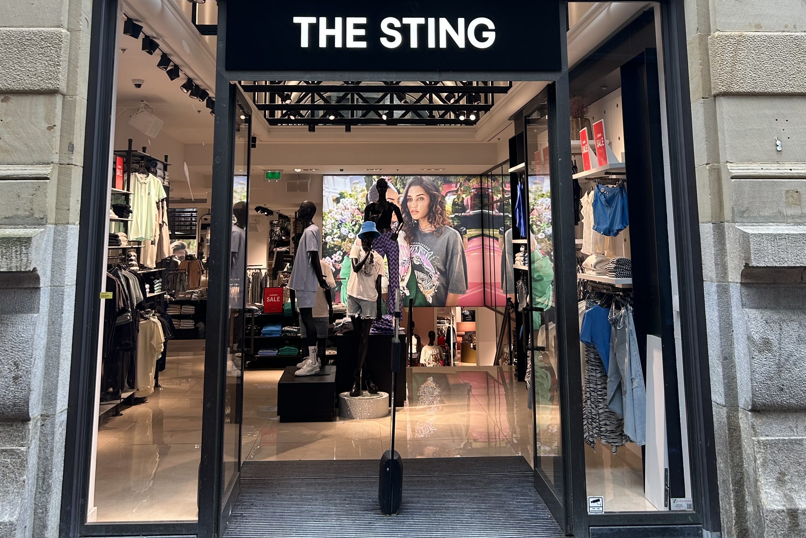 Store Image