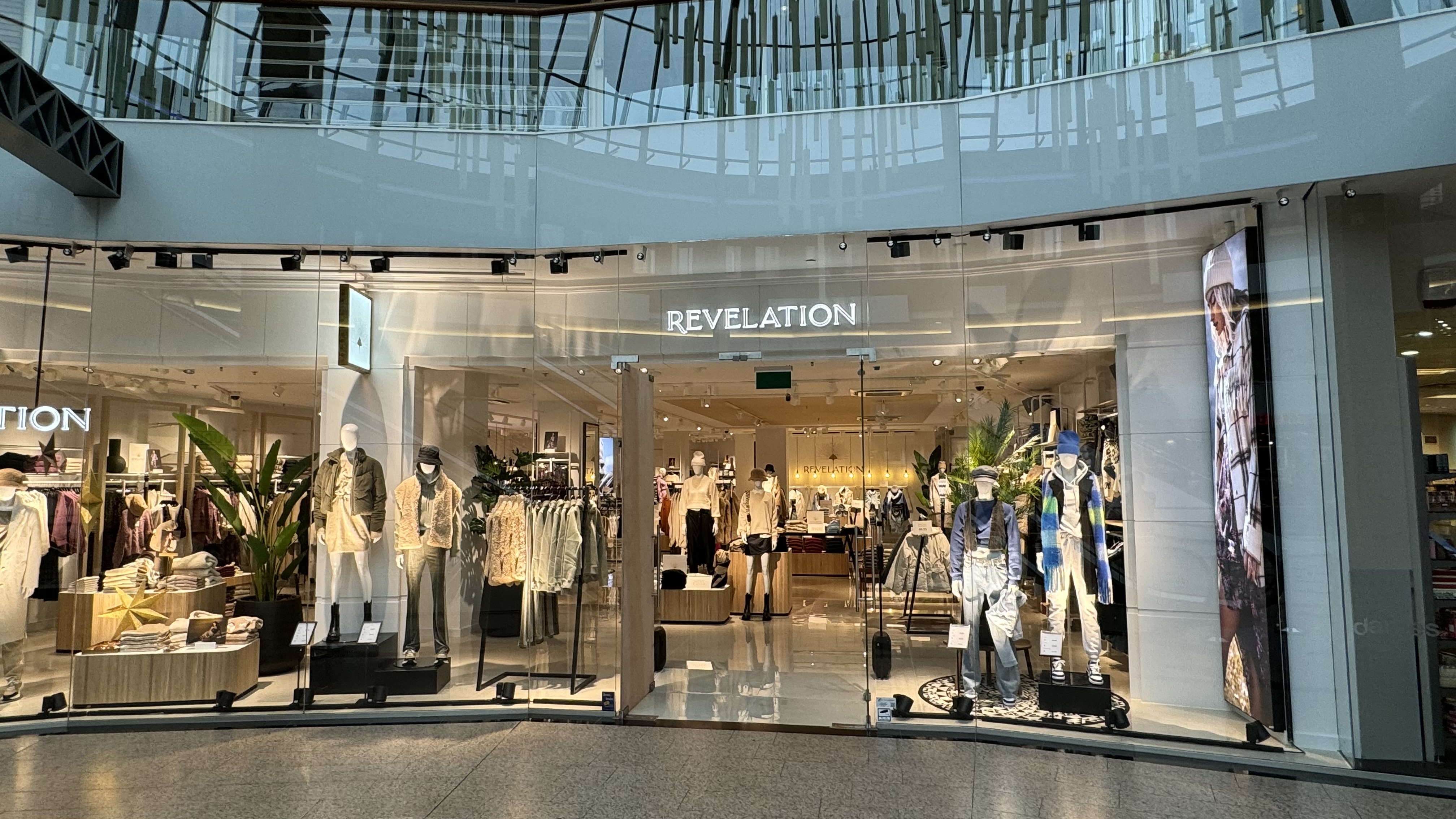 Store Image